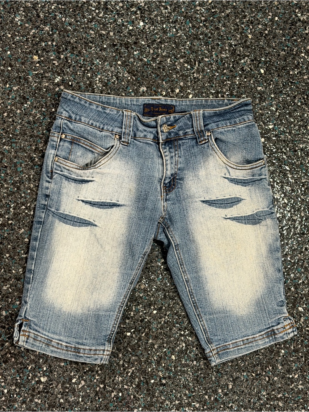 Crest Jeans Size 3/4 Denim Women’s Shorts Blue Distressed